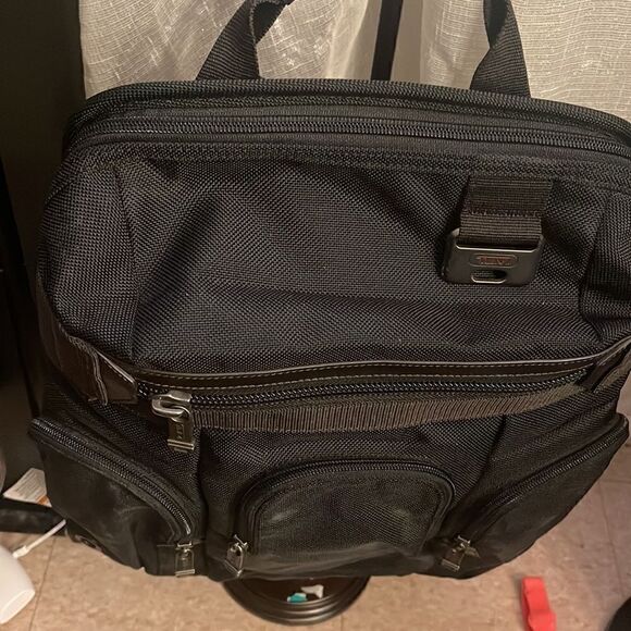 TUMI nickerson TRIPLE POCKET BOOK-BAG WITH EXPANSION black - Picture 11 of 11